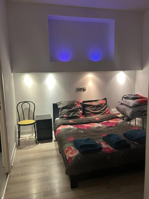 Superbe Appartement Avec Parking Gratuit Vaulx-en-Velin Zewnętrze zdjęcie